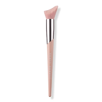 FENTY BEAUTY by Rihanna Cheek-Hugging Highlight Brush 120