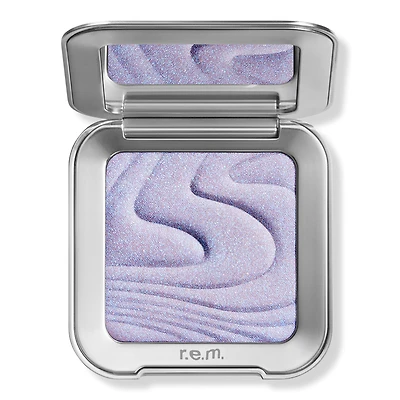r.e.m. beauty Interstellar Highlighter Topper