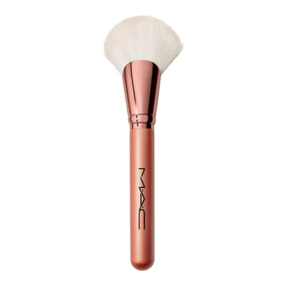 MAC 143S Bronzer Fan Makeup Brush