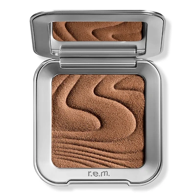 r.e.m. beauty Hypernova Satin Matte Bronzer