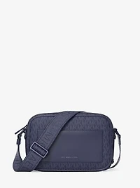 Maeve Signature logo