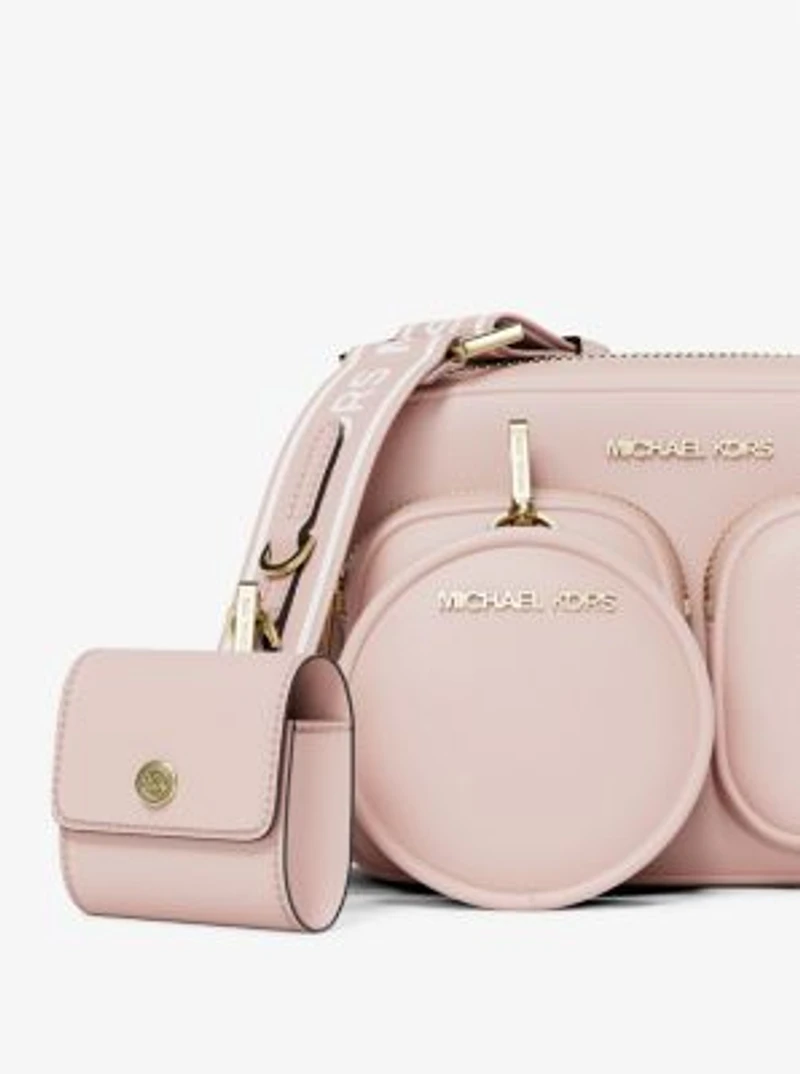 Jet Set Travel Medium Leather Messenger Bag