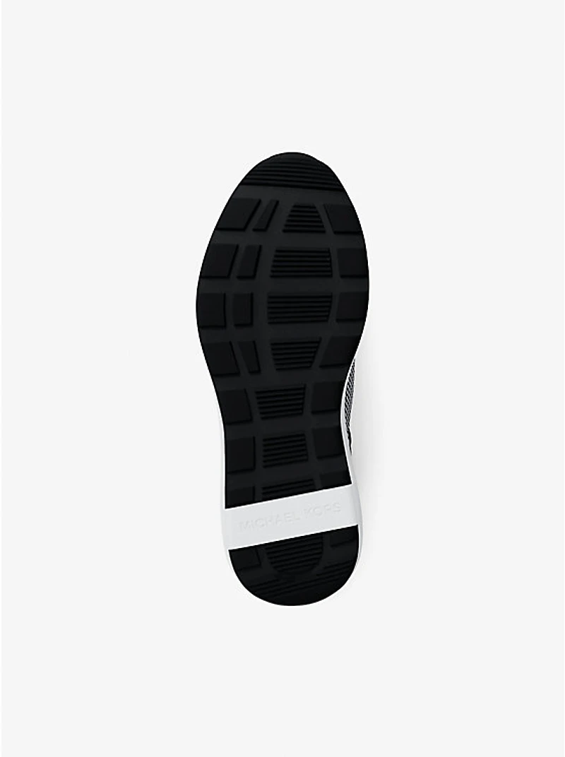 Trevor Mixed-Media Trainer