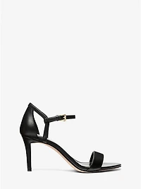 Simone Sandal