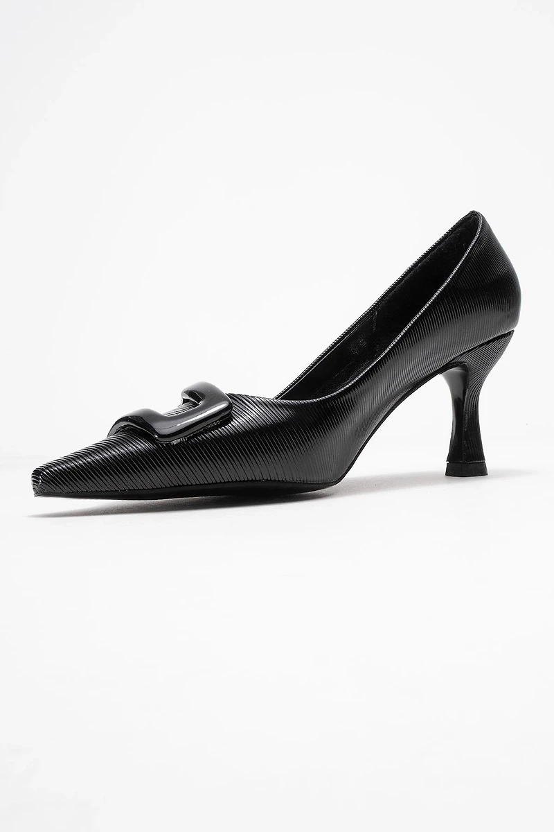 Prologue Shoes Womens Astra Buckle Pointed Toe Pump