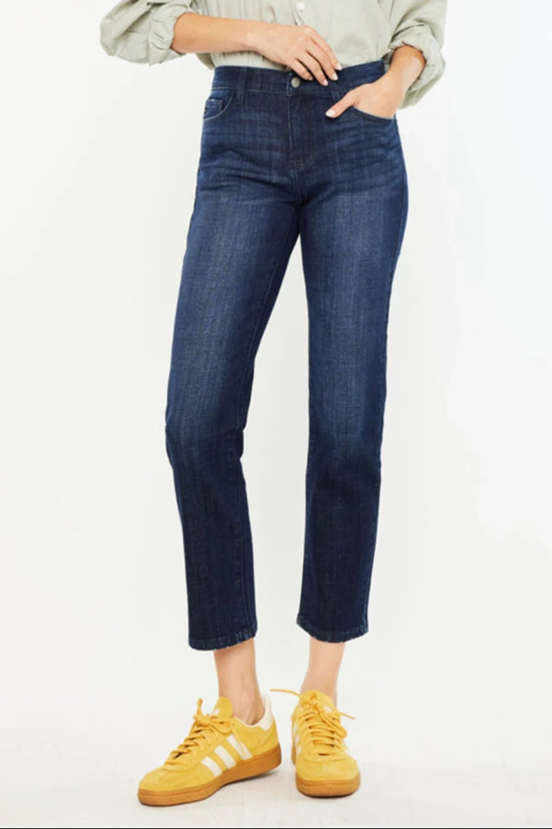 KanCan Women's Essentials Mid Rise Boyfriend Jeans Delvey