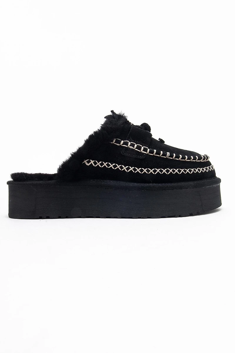Forever & Always Womens Yalina Leather Platform Moccasin Slippers