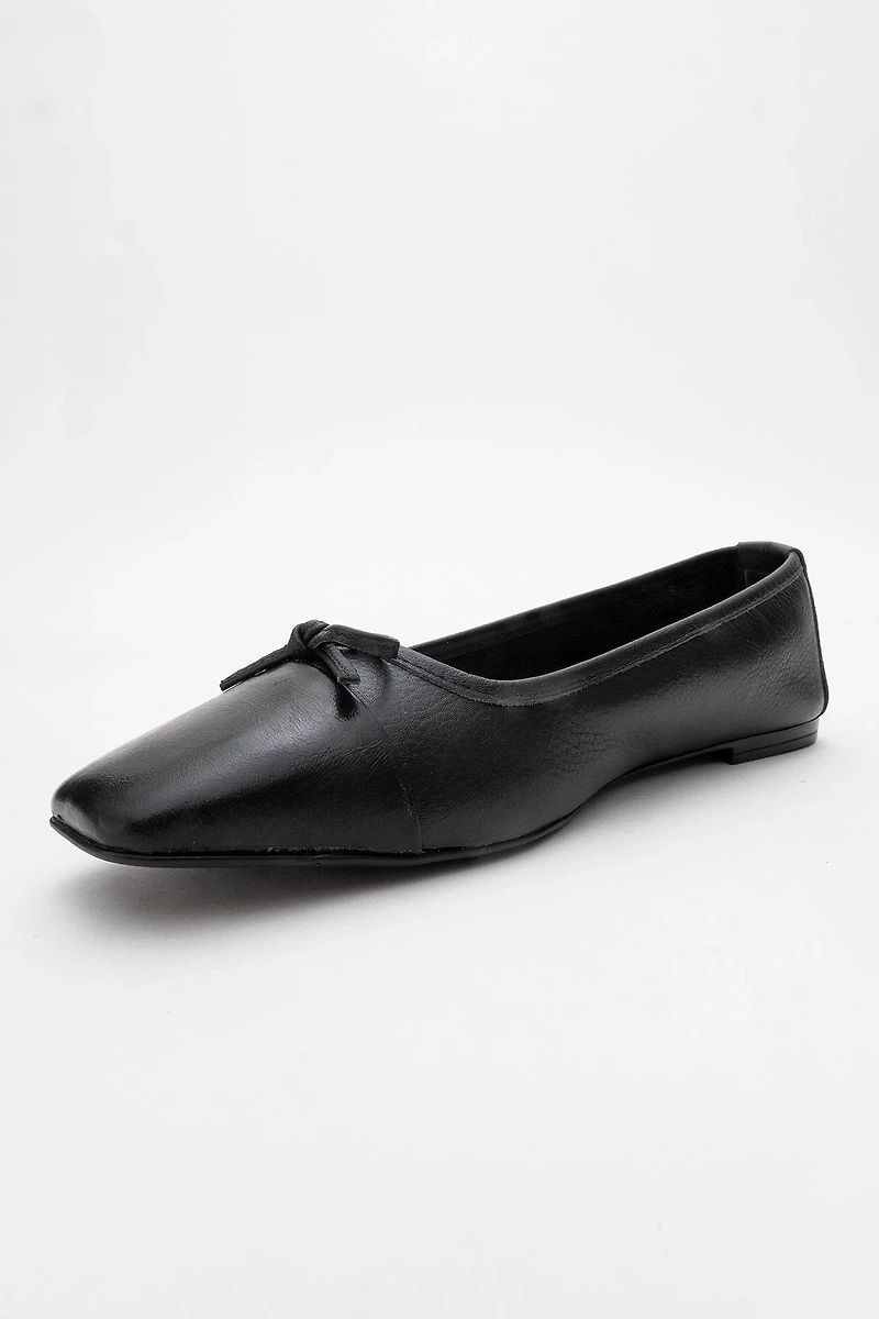 Forever & Always Womens Rony Leather Ballet Flats