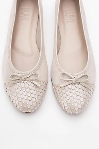 Forever & Always Womens Copos Leather Bow Cap Toe Ballet Flats