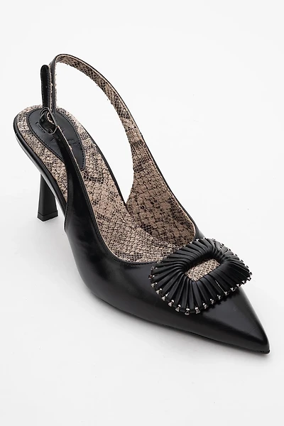 Prologue Shoes Womens Spera Buckled Pointed Toe Pump