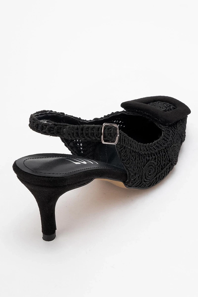 Prologue Shoes Womens Ensley Knitted Buckled Pointed Toe Pump