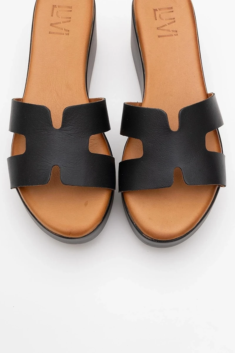 Forever & Always Womens Lia Leather Platform Sandals