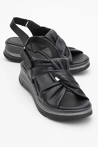 Forever & Always Womens Oara Leather Sandals