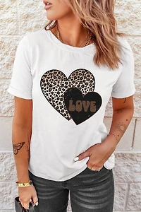 Threaded Pear Women's Adriana Printed Valentines Graphic Tee