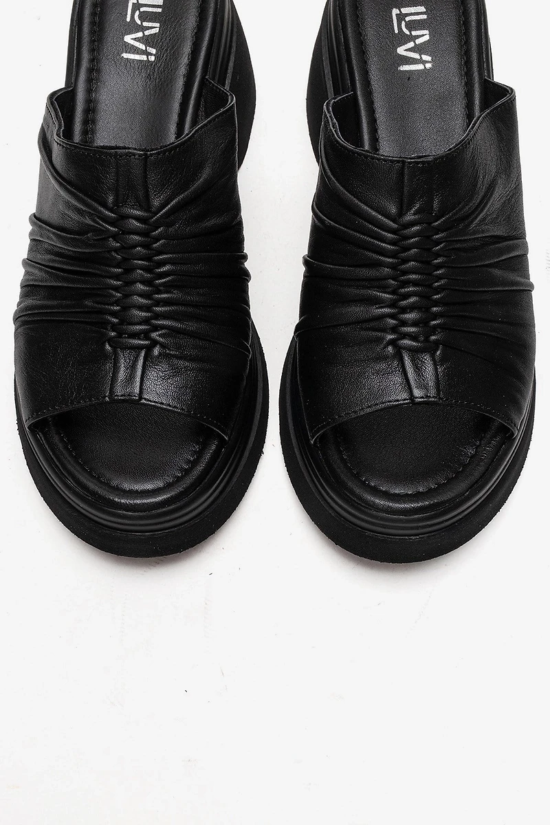 Forever & Always Womens Nellie Leather Platform Sandal