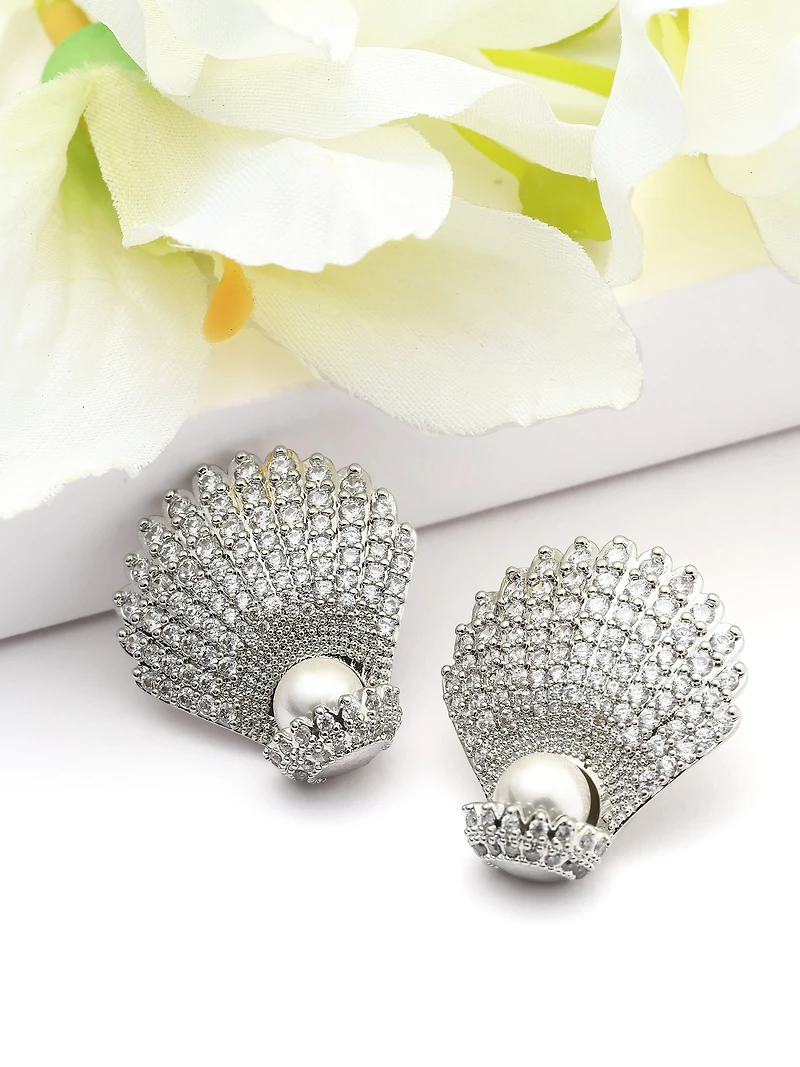 AGP PARIS Womens Shell Pearl Statement Stud Earrings