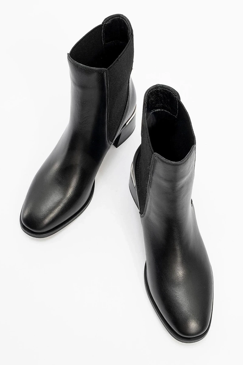 Forever & Always Womens Neiva Leather Chelsea Boot