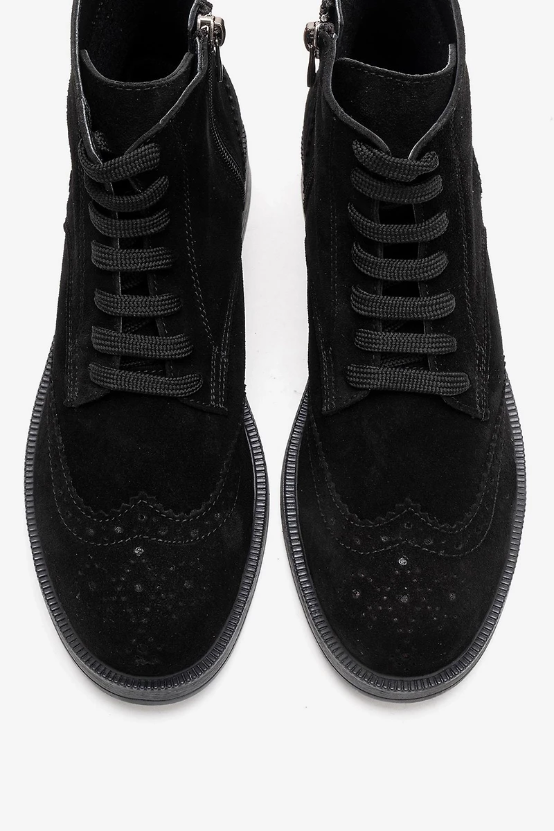 Forever & Always Womens Nelvy Leather Boots