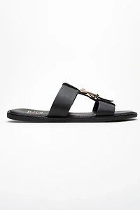 Forever & Always Womens Sveta Leather Buckled Sandals