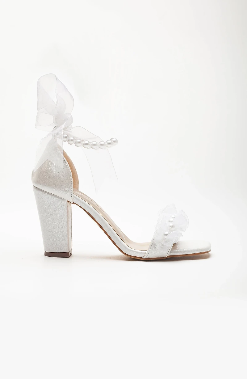 Forever & Always Womens Krystal Lace Bridal Sandals with Pearls
