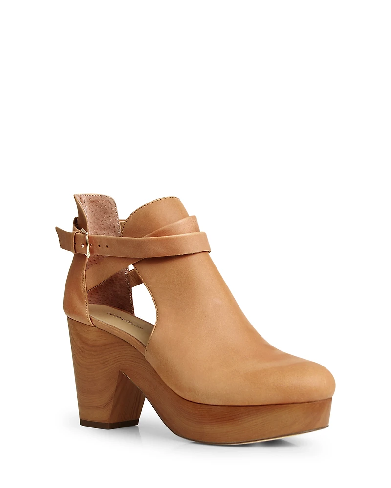Belle & Bloom Fearless Clog Ankle Boot