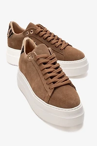 Forever & Always Womens Nera Leather Casual Sneaker