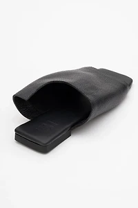 Forever & Always Womens Orianna Leather Slide Sandals