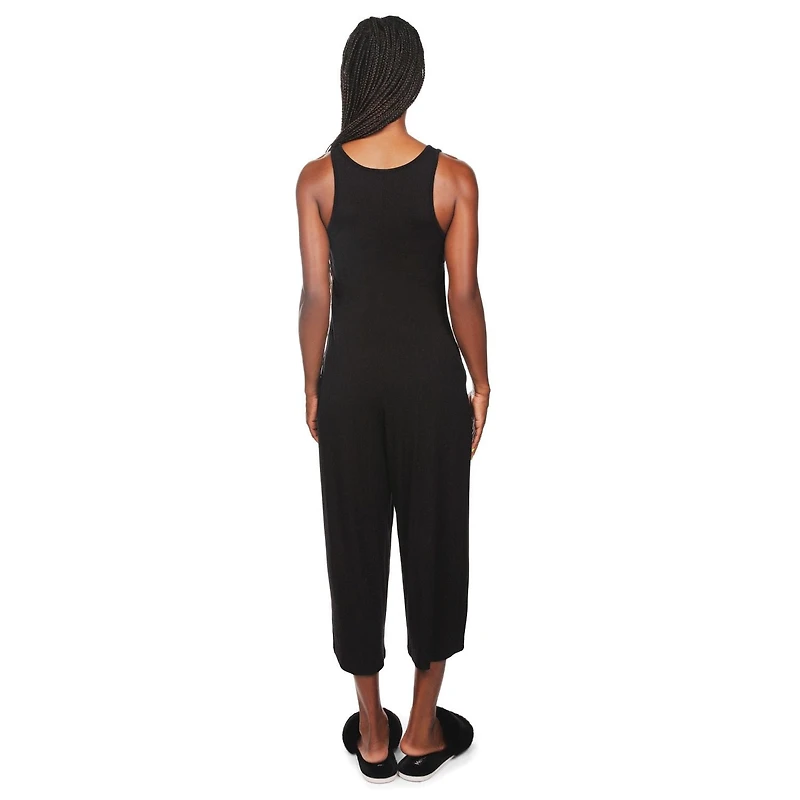 MeMoi Women's V-Neck Luxe Rib Fitted Capri Style Romper