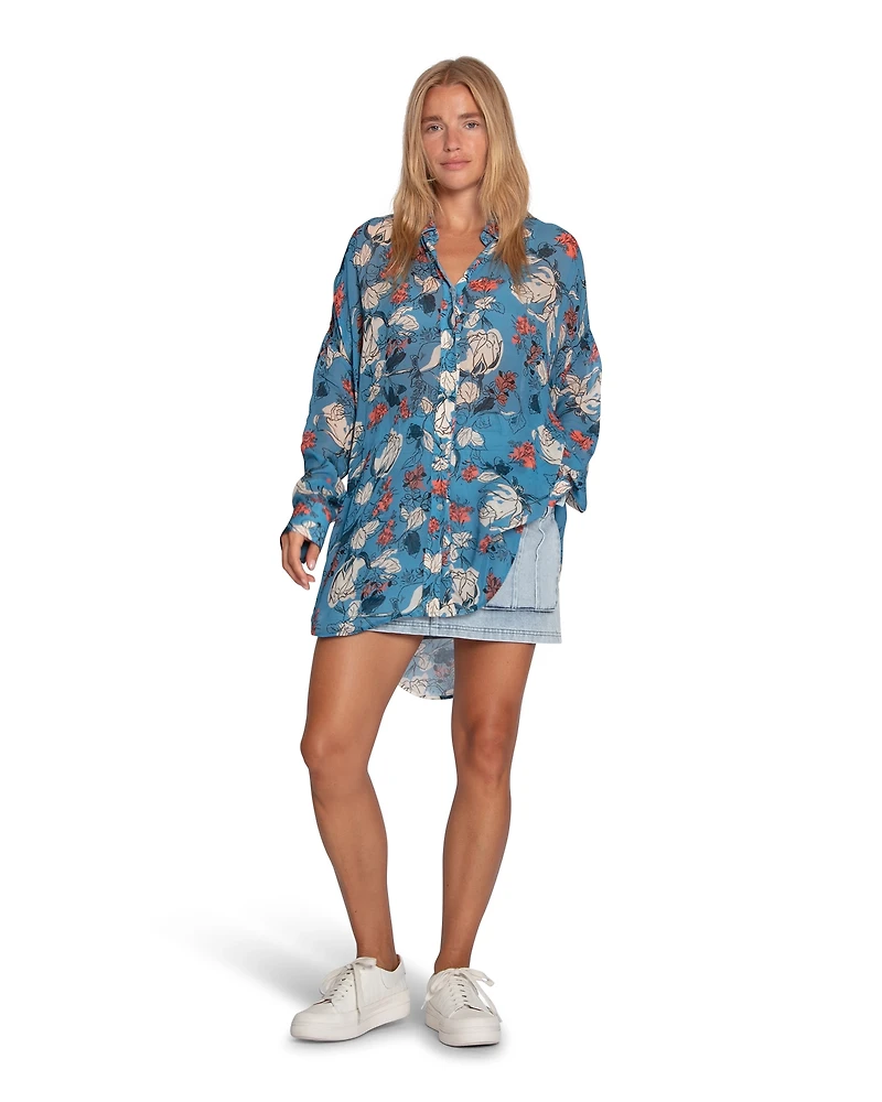 Belle & Bloom Womens Because You Move Me Oversized Shirt