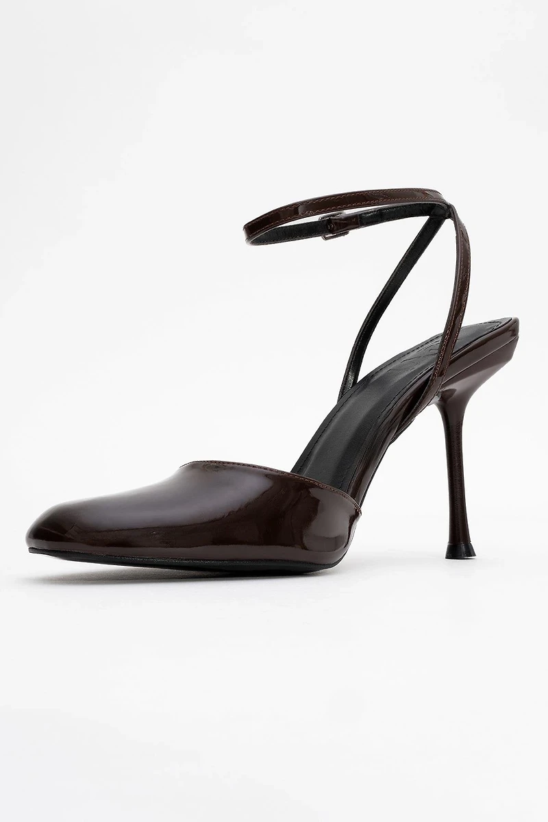 Prologue Shoes Womens Blues Round Toe Ankle Strap Pump