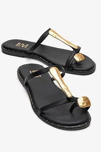 Forever & Always Womens Tessa Leather Thong Sandals