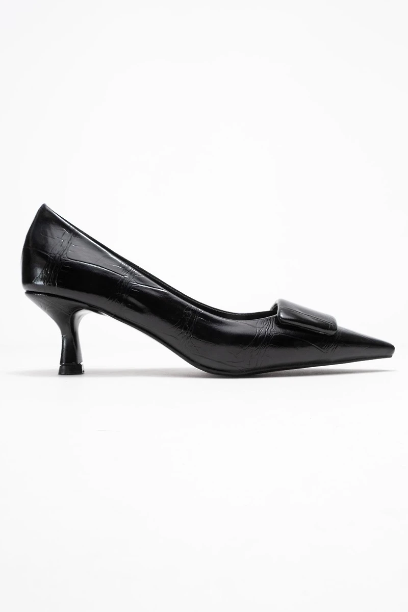 Prologue Shoes Womens Marcia Buckle Pointed Toe Pump