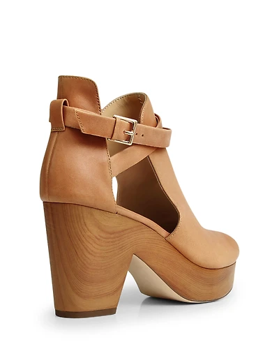 Belle & Bloom Fearless Clog Ankle Boot