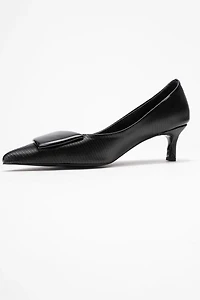 Prologue Shoes Womens Briana Buckle Pointed Toe Pump
