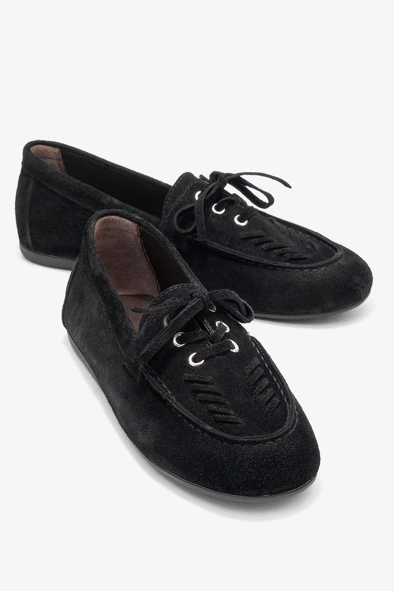 Forever & Always Womens Lorven Leather Lace Up Loafer