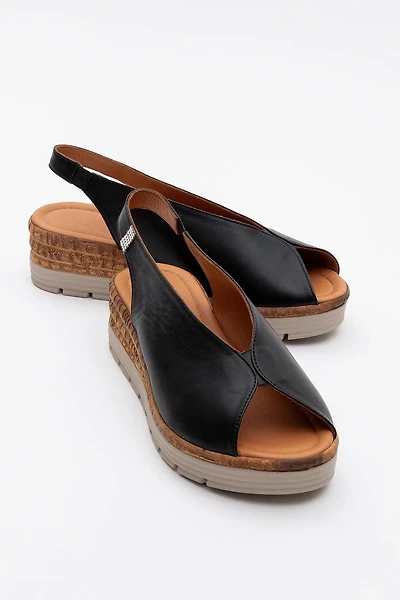 Forever & Always Womens Blom Leather Platform Sandals