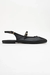 Forever & Always Womens Britney Leather Closed-Toe Sandal