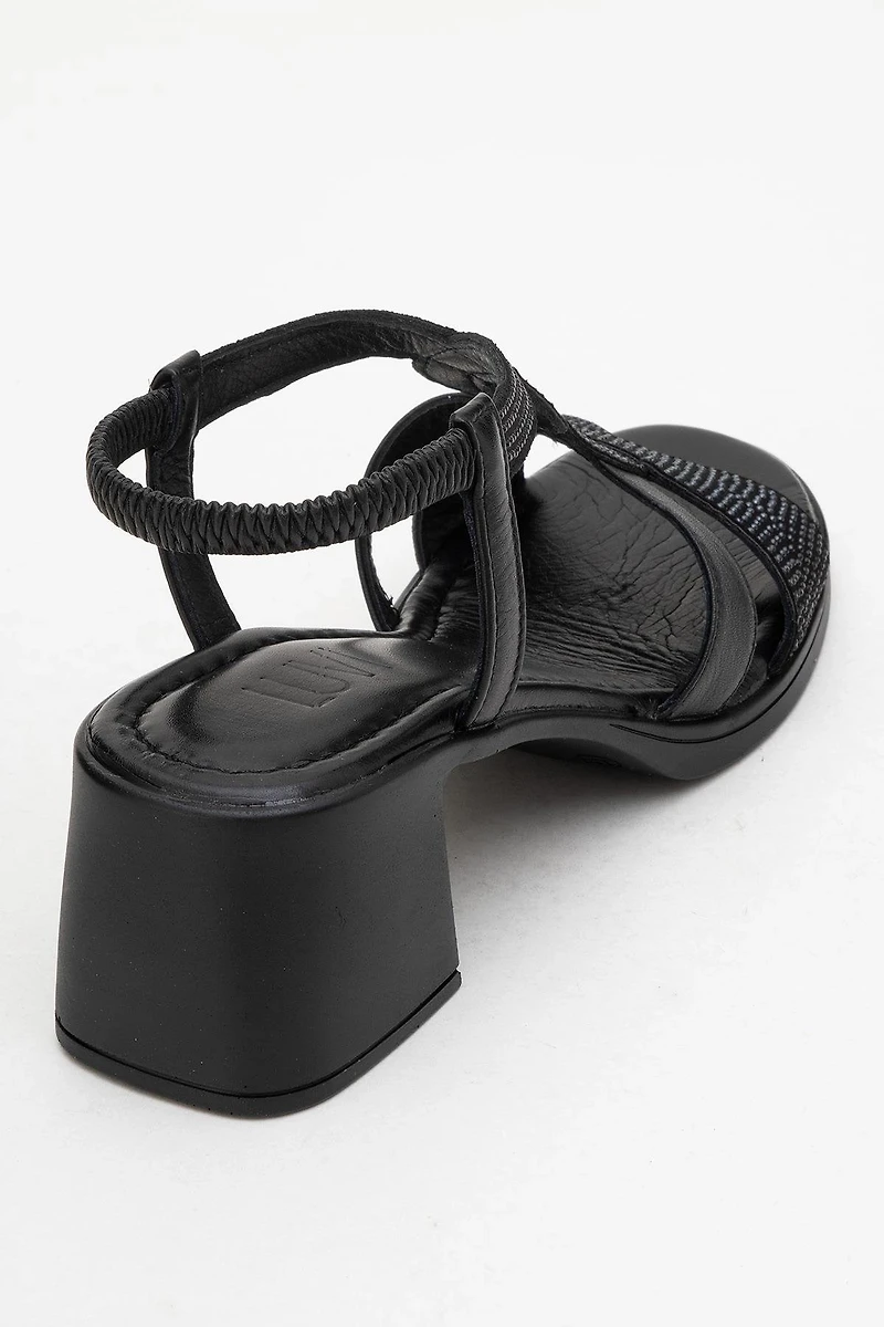 Forever & Always Womens Dolen Leather Chunky Sandal