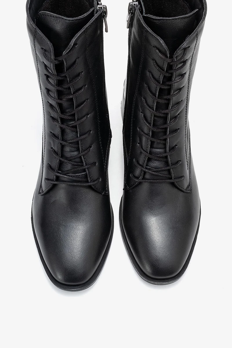 Forever & Always Womens Avia Leather Block Heel Boot