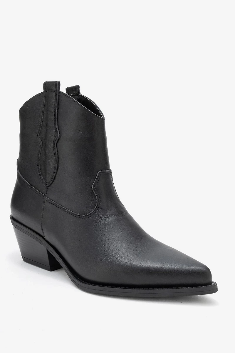 Forever & Always Womens Elia Leather Western Boots