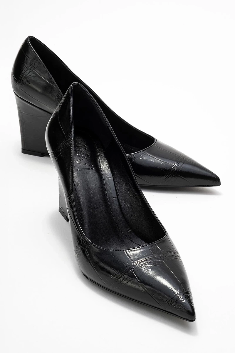 Prologue Shoes Womens Puera Pointed Toe Wedge Pump
