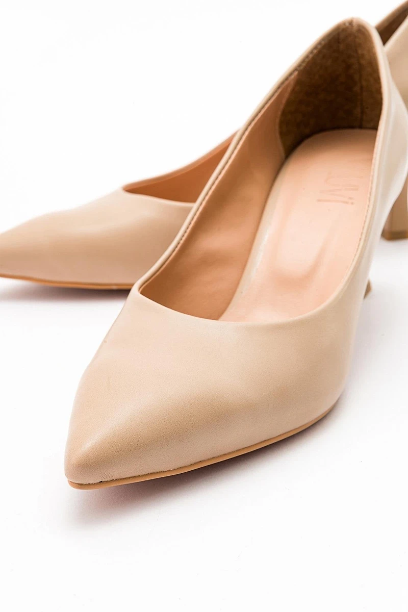 Prologue Shoes Womens Pedra Pointed Toe Pump