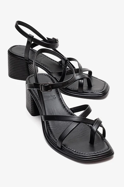 Forever & Always Womens Lavish Leather Block Heel Sandal