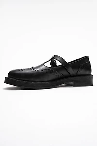 Forever & Always Womens Janney Leather Strap Loafers