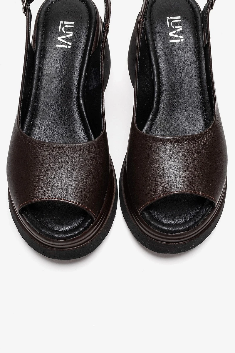 Forever & Always Womens Laure Leather Wedge Sandals