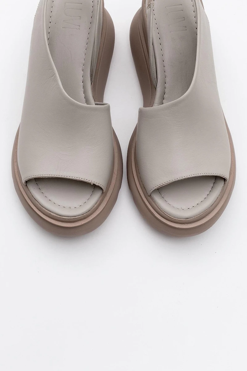 Forever & Always Womens Agusto Leather Platform Sandal