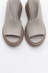 Forever & Always Womens Agusto Leather Platform Sandal