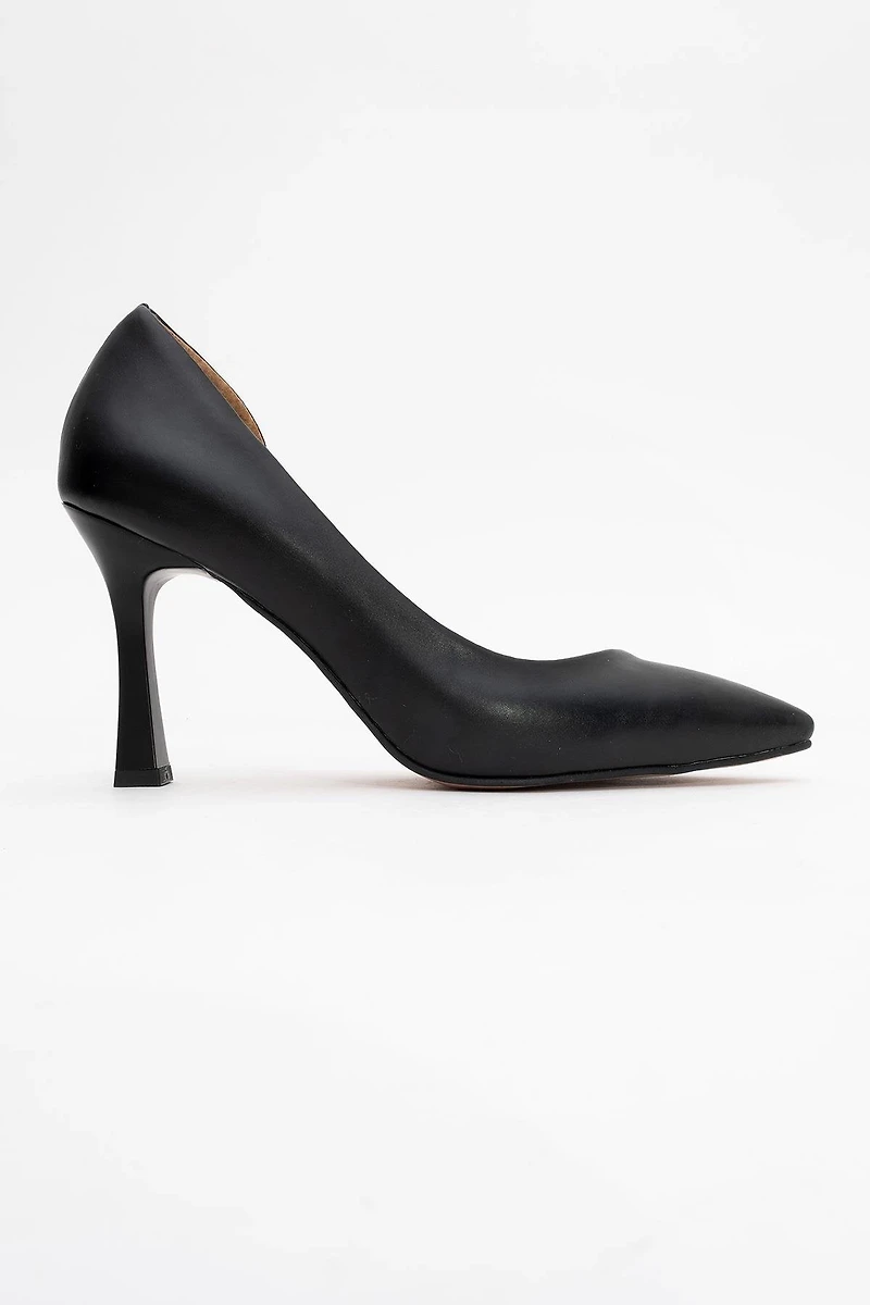 Prologue Shoes Womens Ursula Pointed Toe Pump