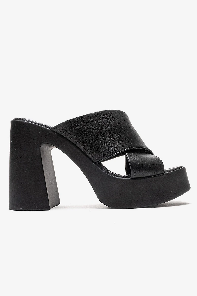 Forever & Always Womens Essenza Leather Platform Block Heel Sandal