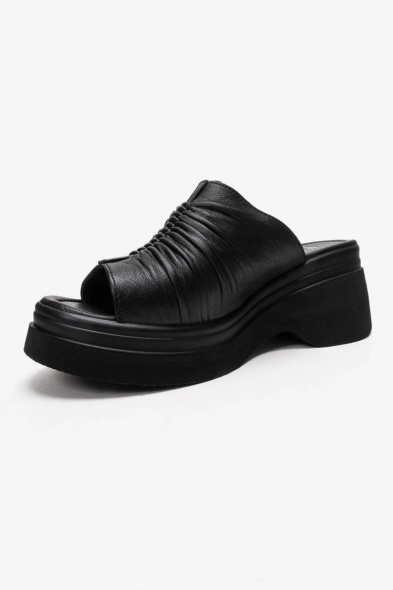 Forever & Always Womens Nellie Leather Platform Sandal